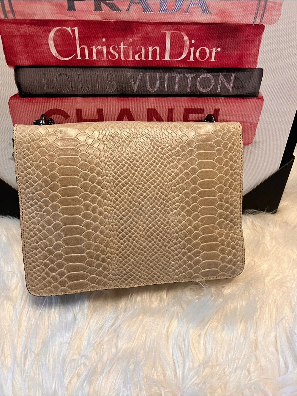 Vera Pelle Beige snakeskin-embossed genuine leather chain crossbody bag